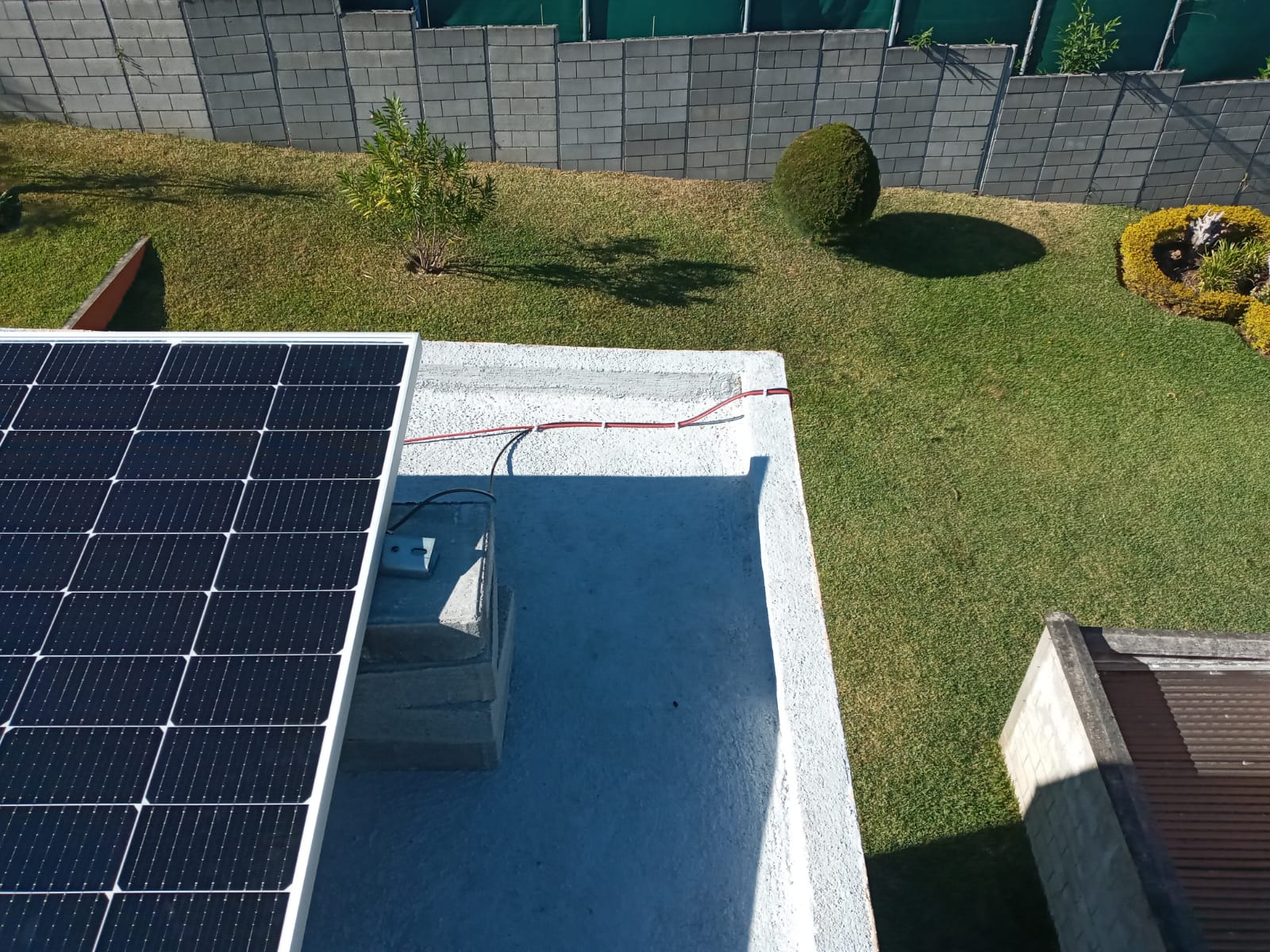 Instalacion 2 de Panel Solar 615W Bifacial Monocristalino - Half Cell (sin caja)