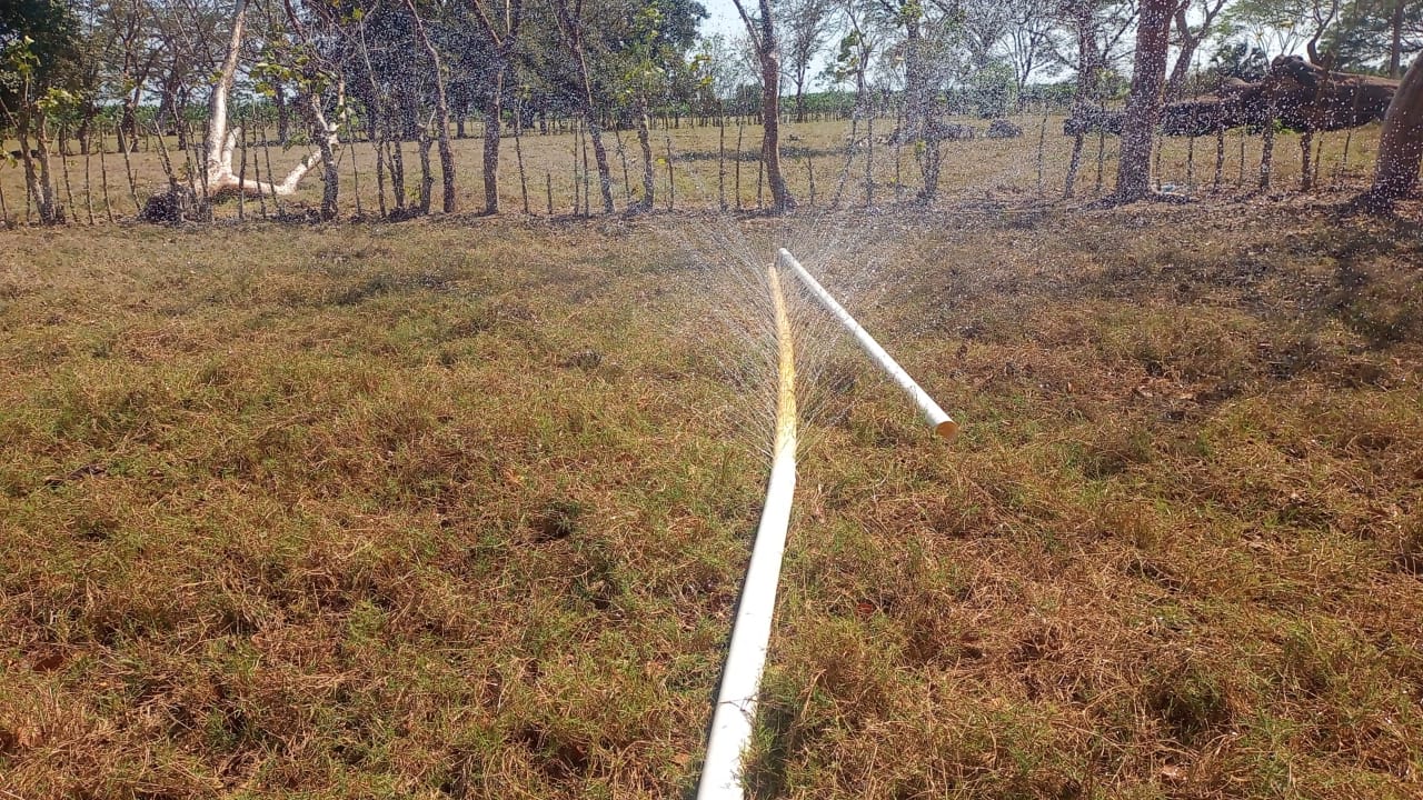Instalacion 1 de Sistema Bomba Solar Sumergible 3SSC-4.5-50-LV-200W